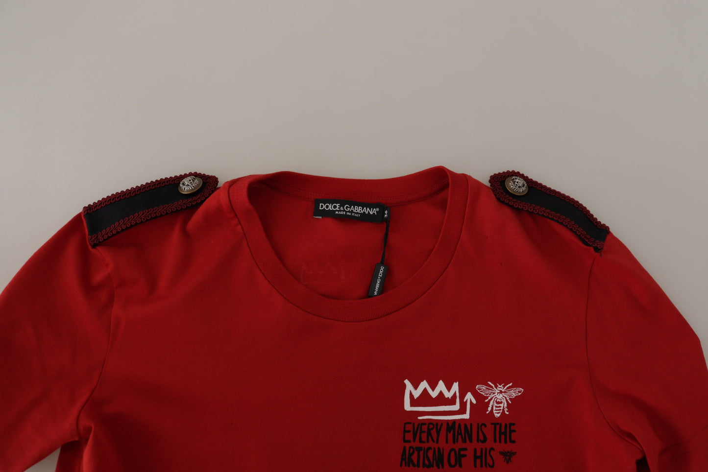 Elegantes rotes Baumwoll-T-Shirt mit Rundhalsausschnitt