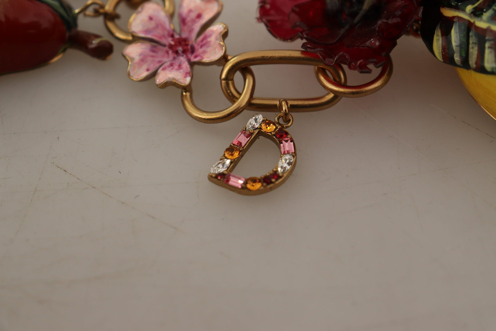 Collana chic in oro con frutta siciliana