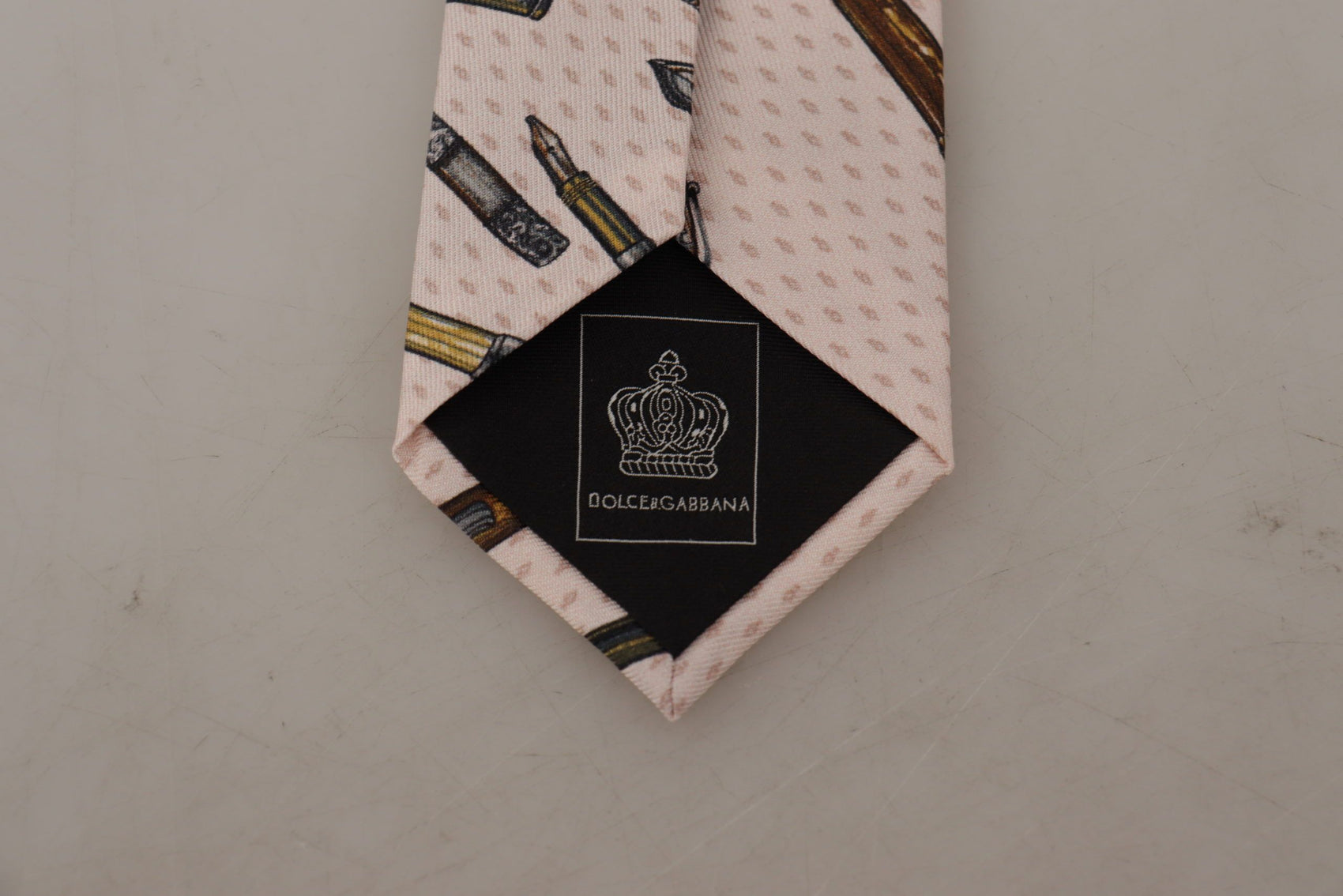 Elegante papillon in seta per serate sobrie