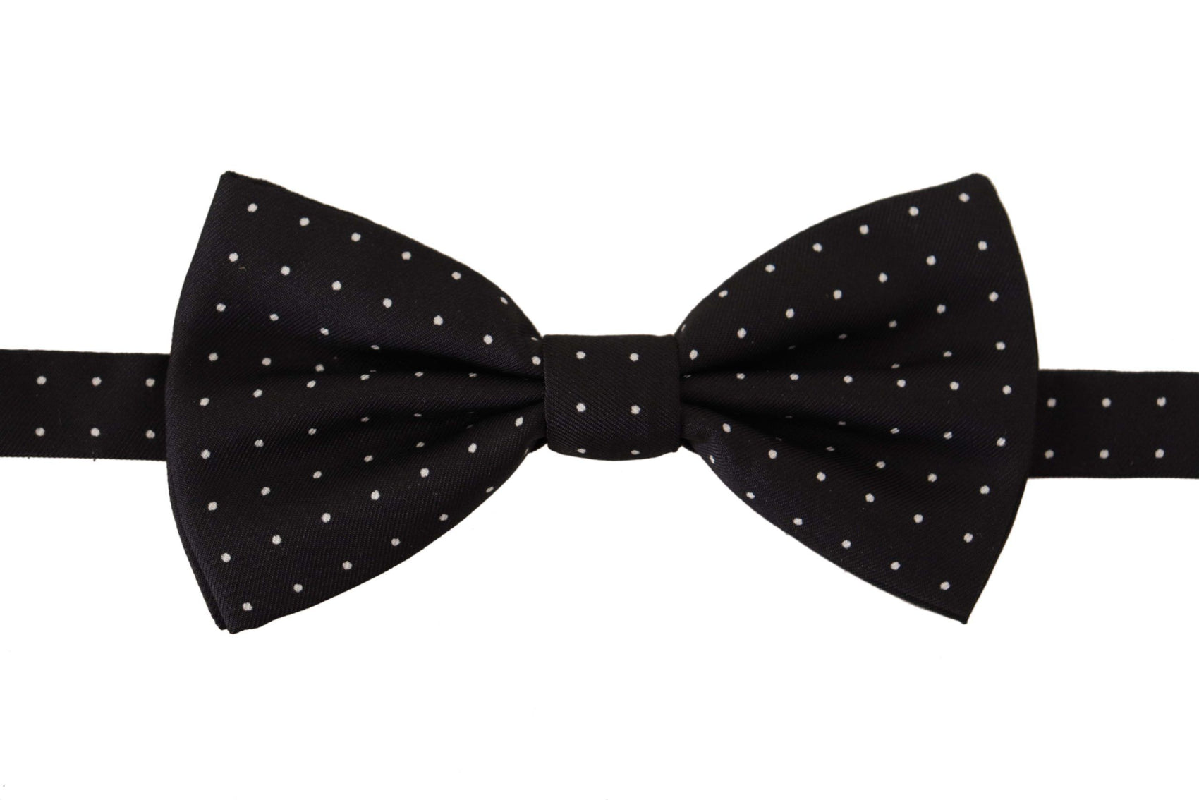 Elegante papillon in seta a pois neri