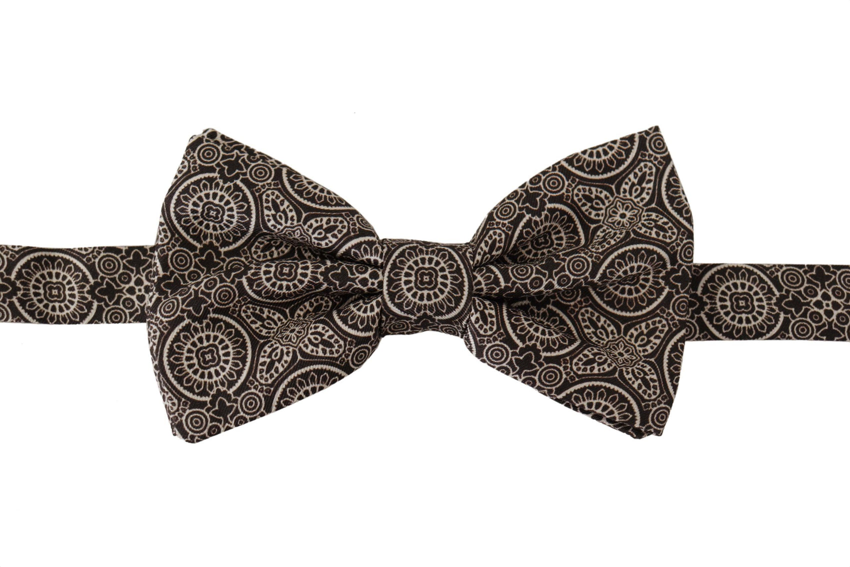 Elegante papillon in seta bianco e nero