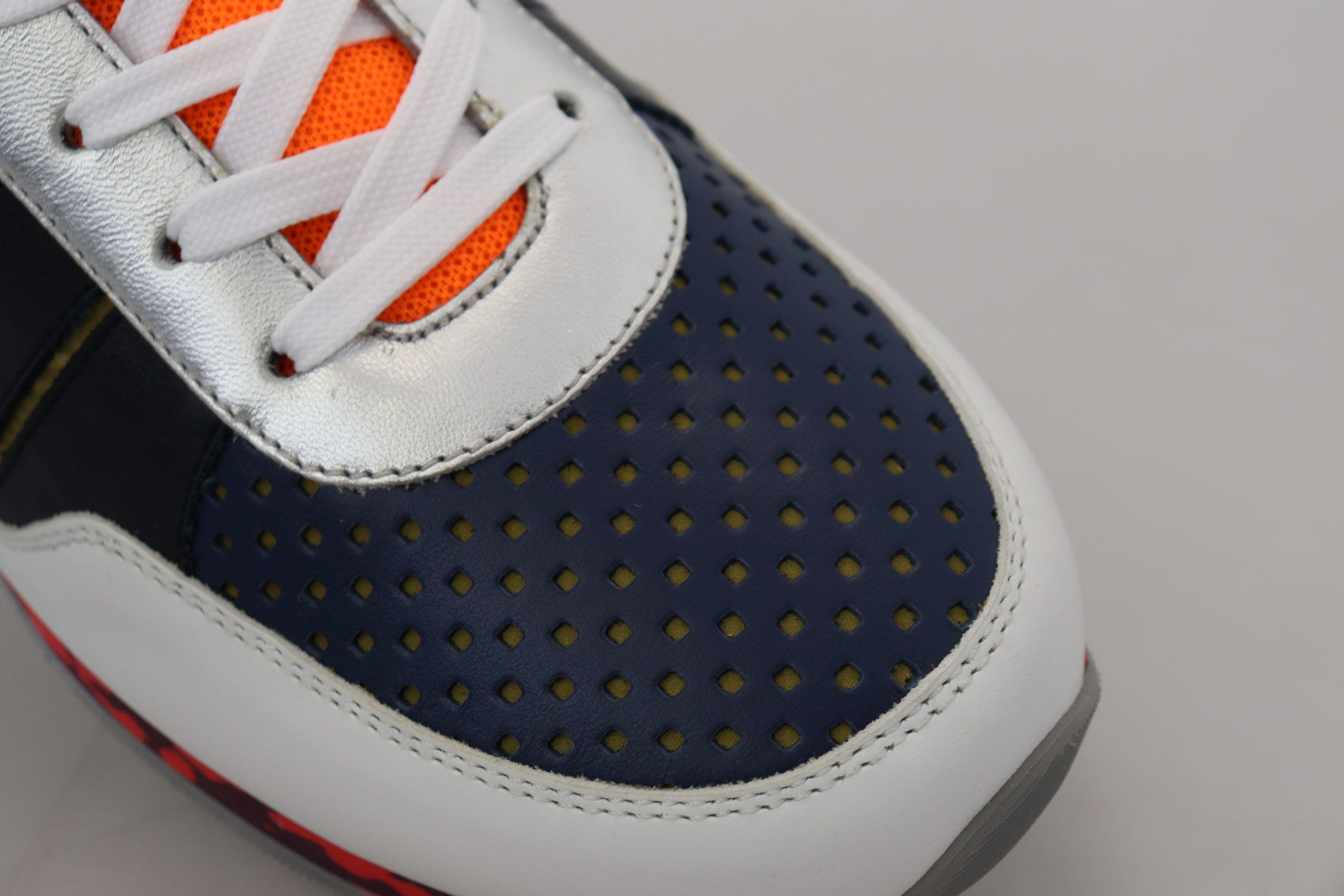 Elegante mehrfarbige Low Top Sneakers