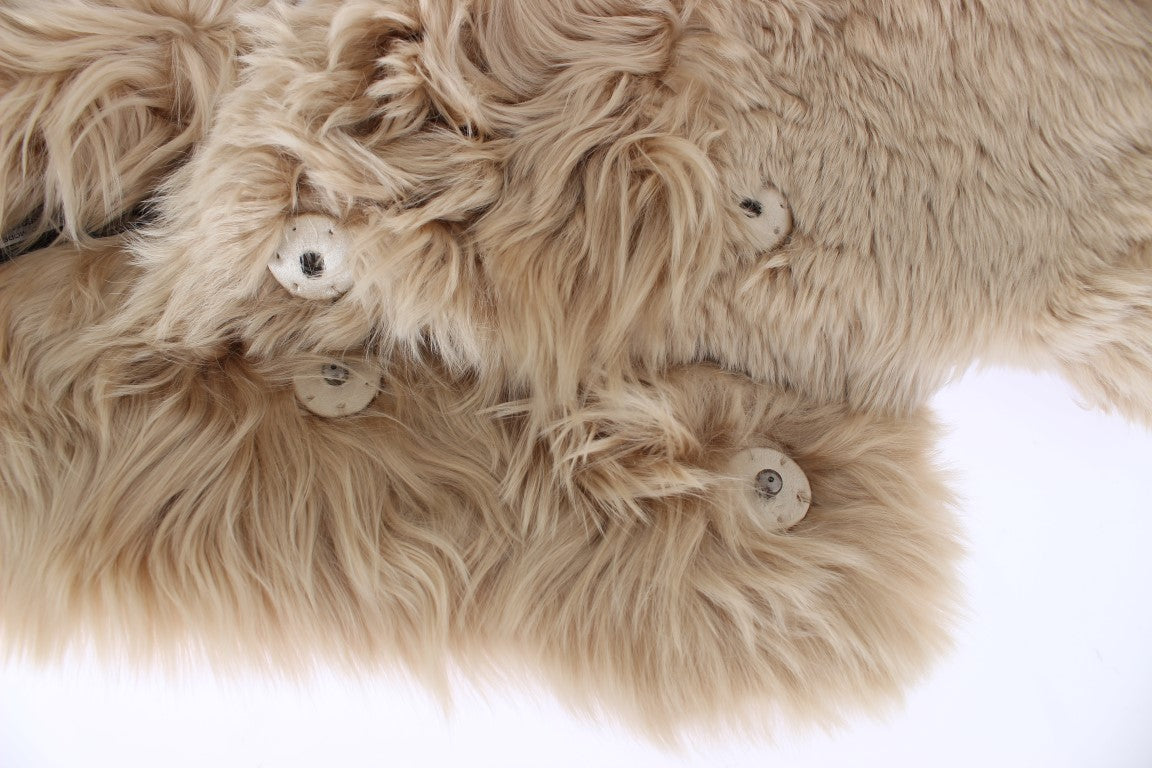 Eleganter Schulterwickel aus Alpakafell in Beige
