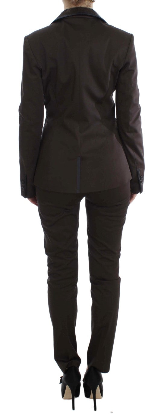 Completo elegante in cotone ed elastan marrone