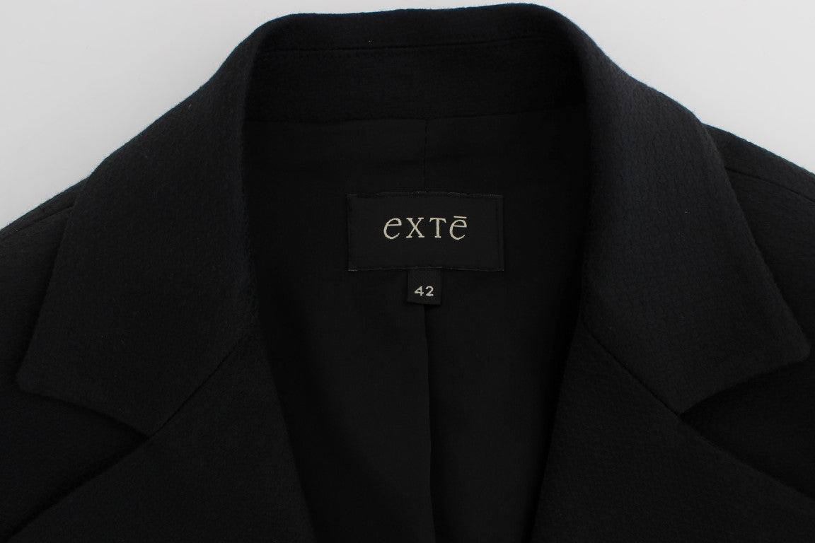Blazer elasticizzato nero chic con dettaglio bottone dorato
