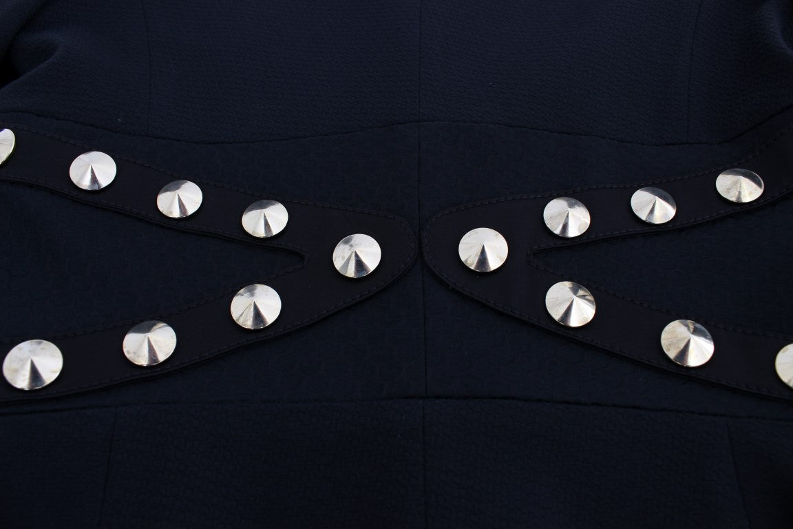 Blazer elasticizzato nero chic con dettaglio bottone dorato
