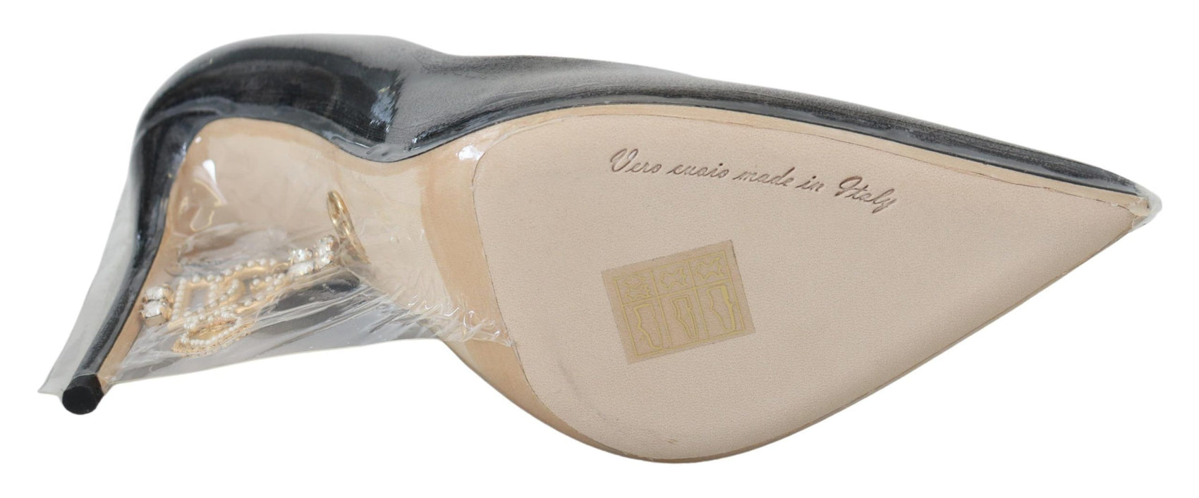 Eleganti tacchi con dettagli in oro nero