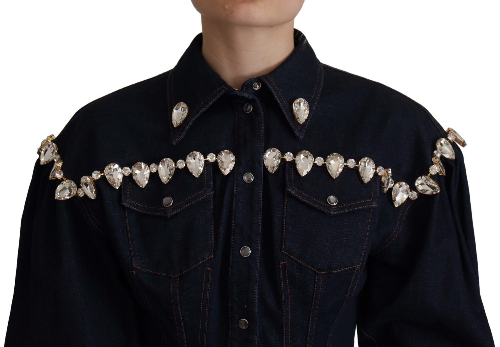 Elegante giacca in denim impreziosita da cristalli