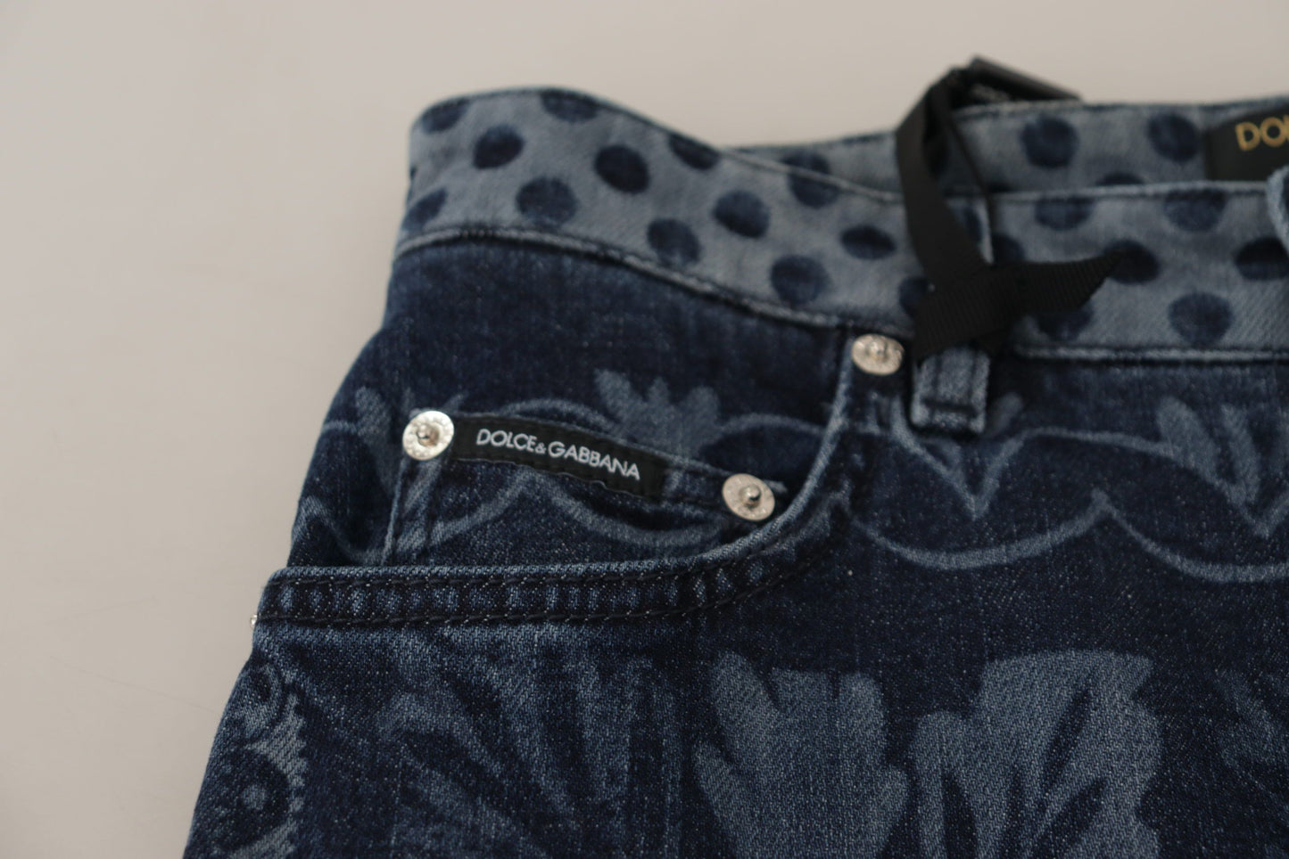 Eleganti jeans skinny a vita alta con motivo floreale