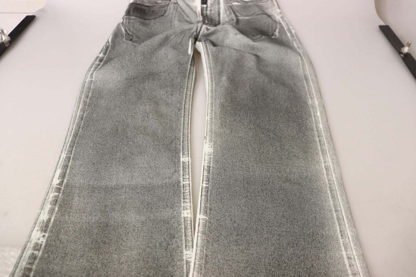 Denim Elegance grigio a vita alta