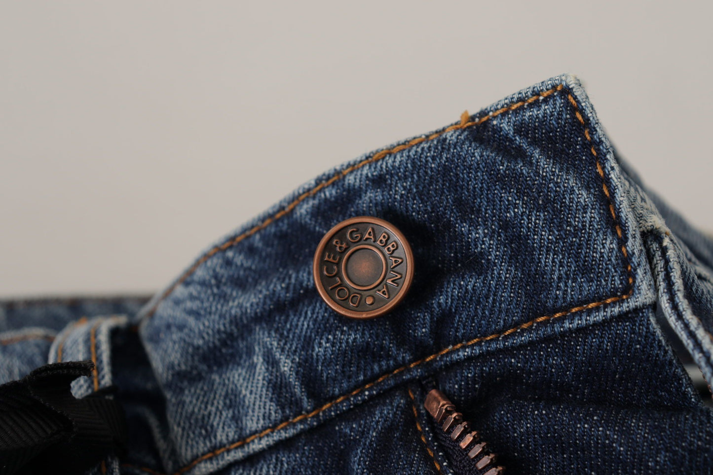Jeans in denim a vita media con taglio boyfriend chic