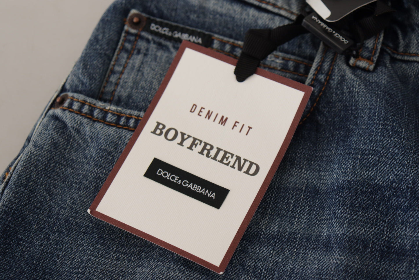 Jeans in denim a vita media con taglio boyfriend chic
