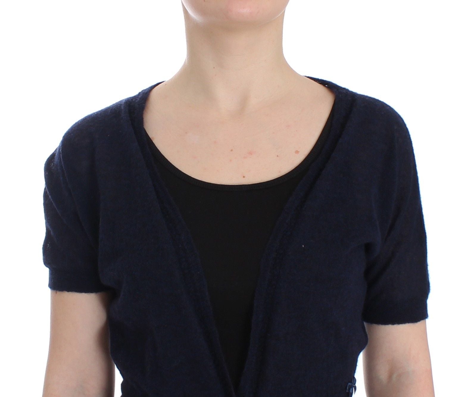 Eleganter kurzer Pullover aus blauer Alpaka-Mischung
