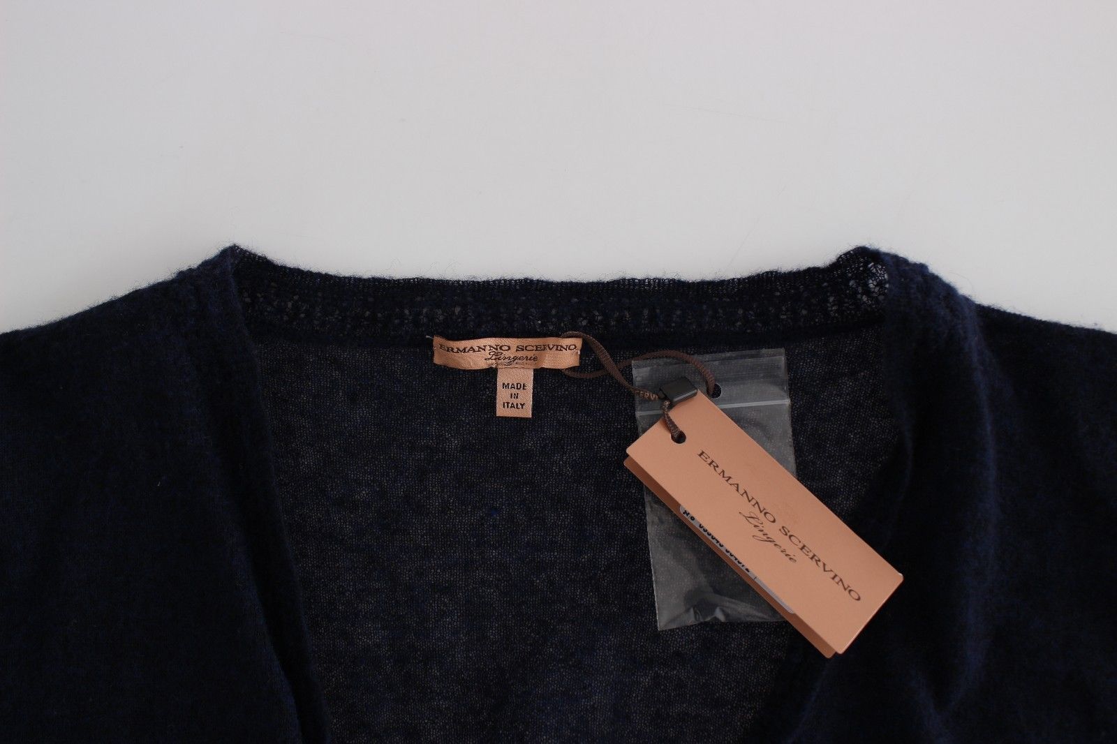 Eleganter kurzer Pullover aus blauer Alpaka-Mischung