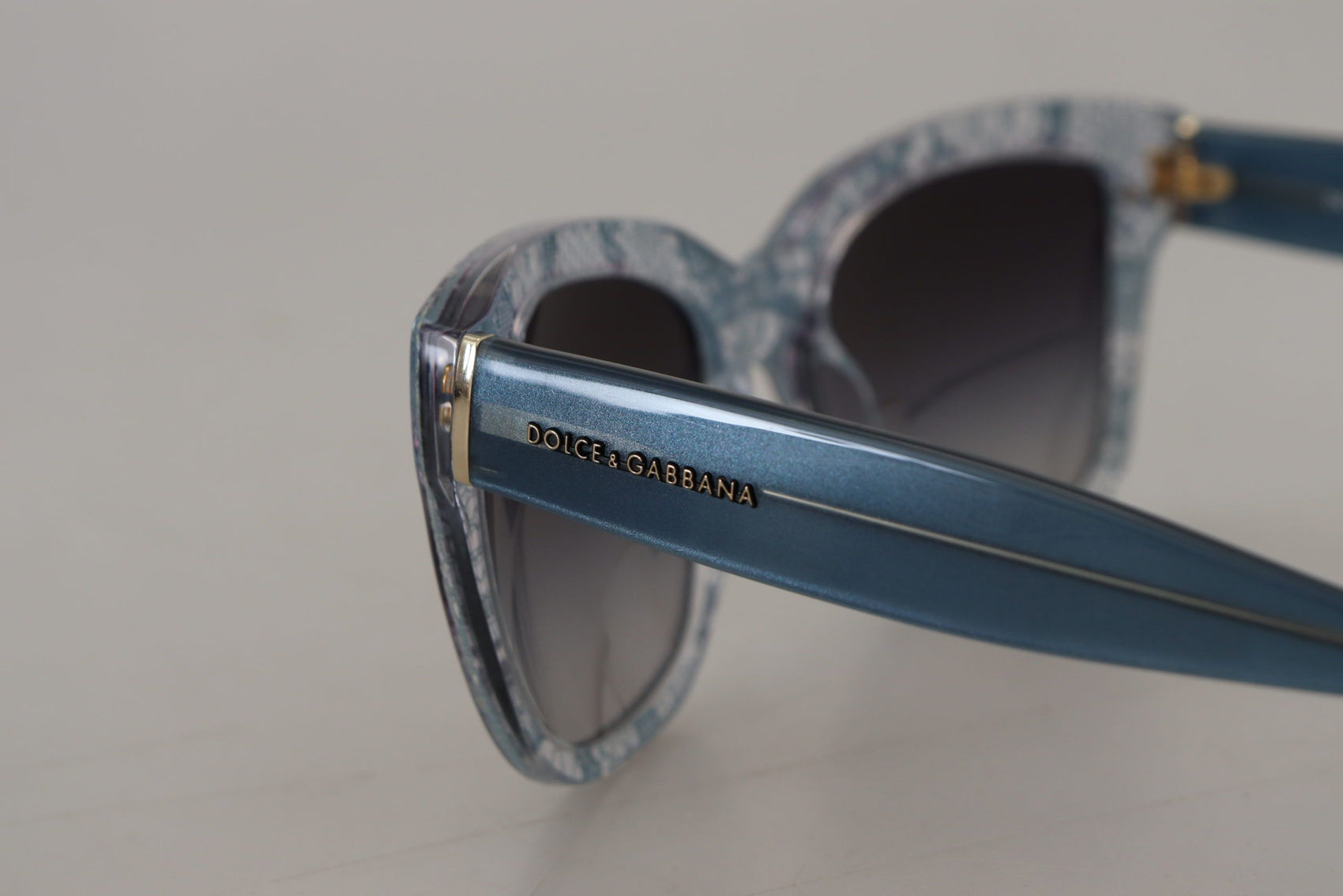 Elegante Damensonnenbrille mit sizilianischer Spitze