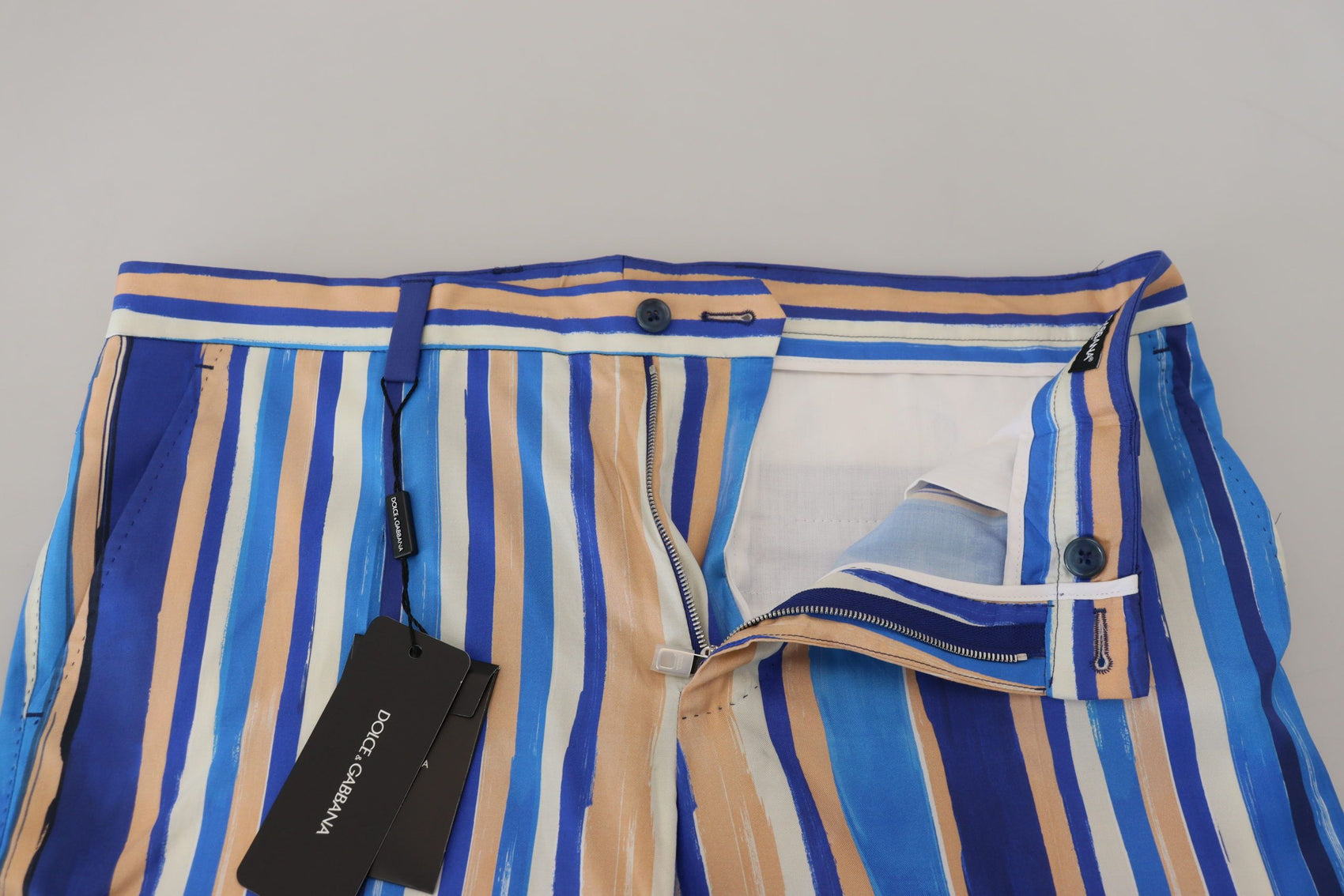 Elegante, gestreifte Chinos im Slim Fit