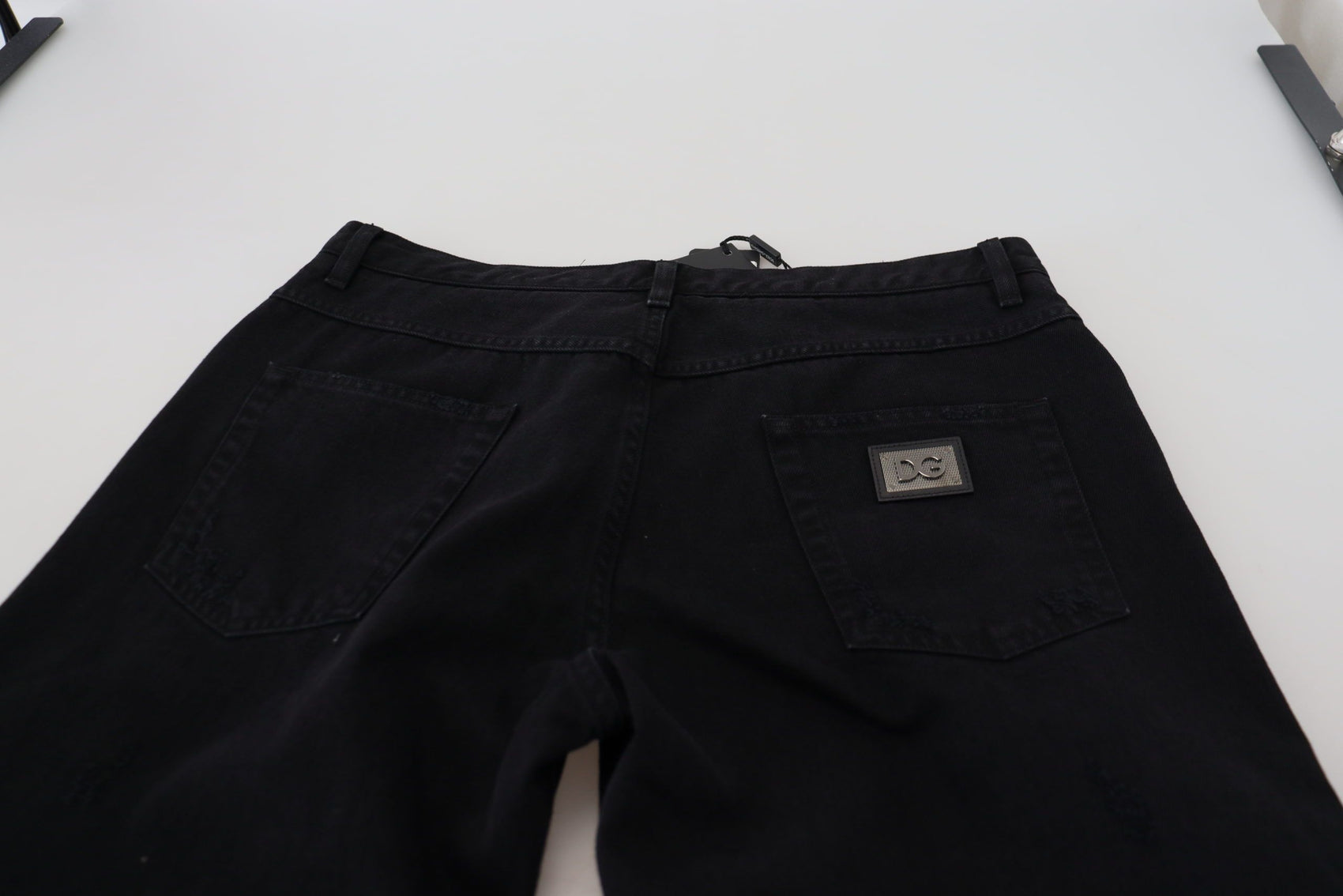Elegante schwarze italienische Jeans im Loose Fit