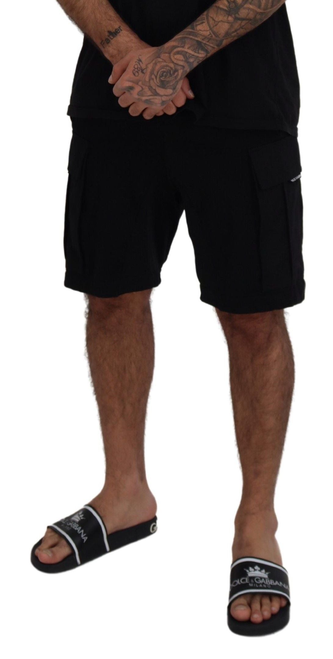 Verschönern Sie Ihren Sommer: Klassische schwarze Bermuda-Shorts