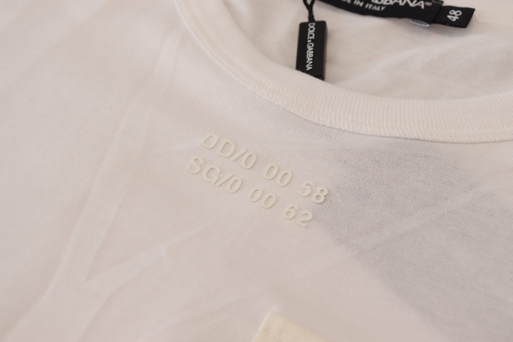 Elegantes weißes Baumwoll-T-Shirt mit DG-Brusttasche