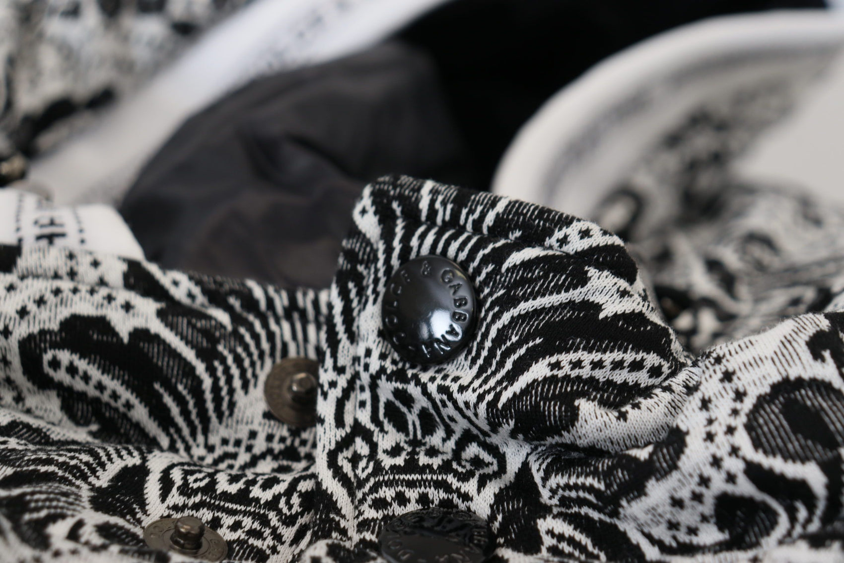 Elegante cappello avvolgente in cotone floreale