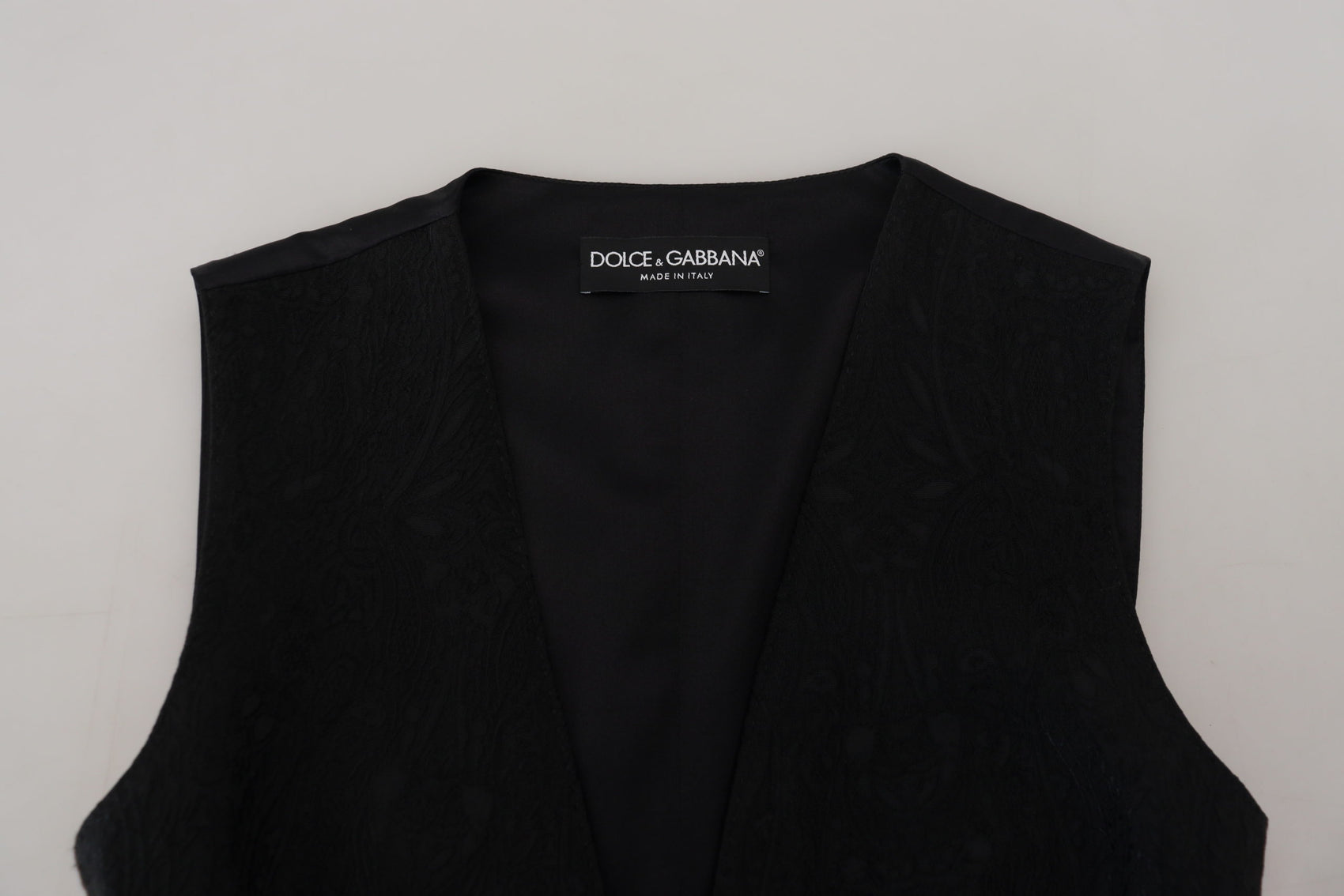 Elegante gilet in misto seta nero