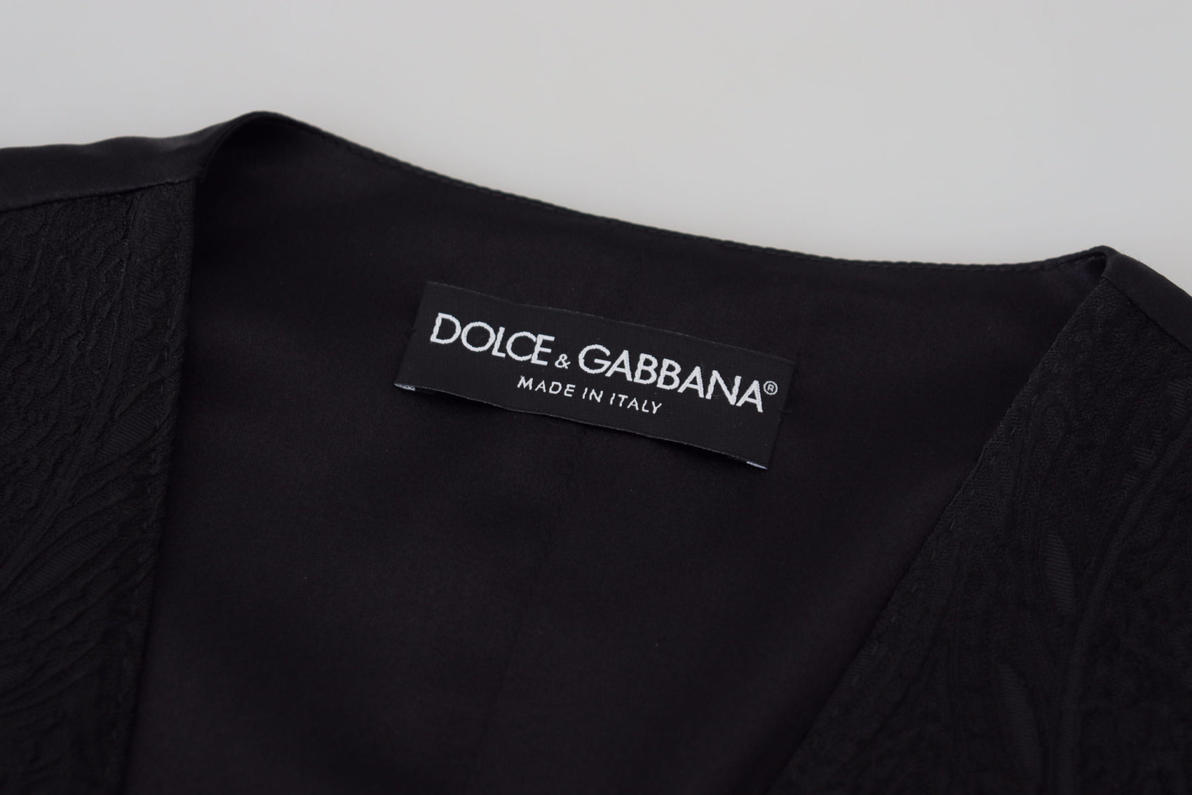 Elegante gilet in misto seta nero