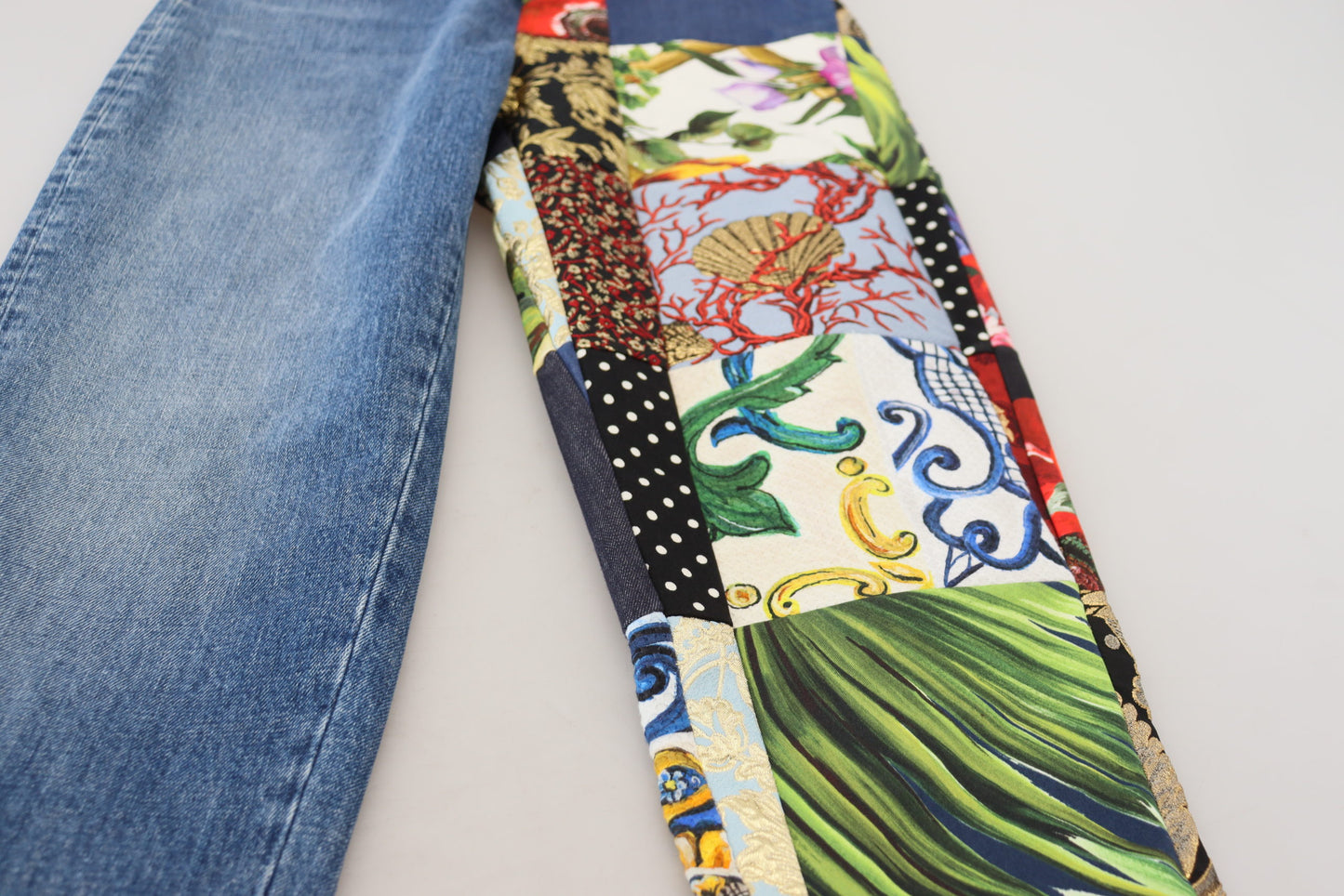 Jeans di lusso in denim blu jacquard patchwork