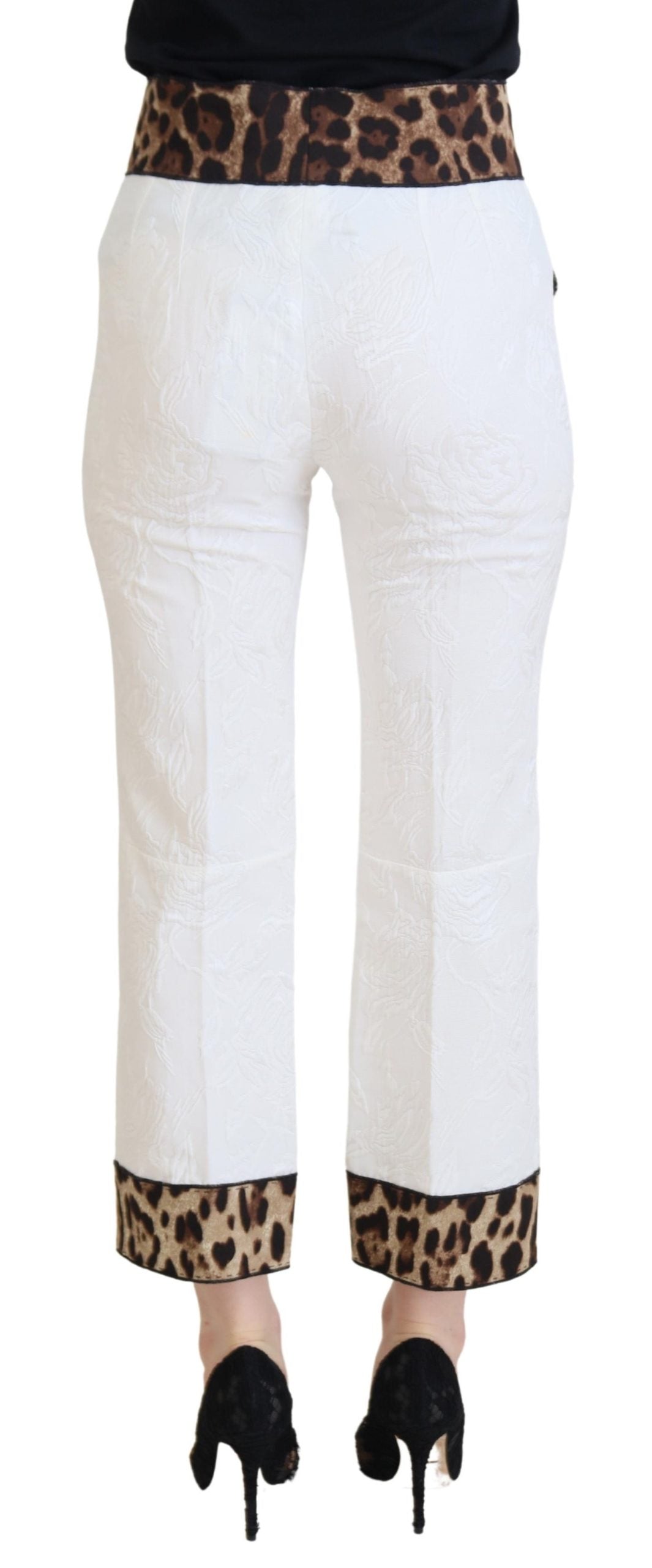 Pantaloni eleganti con stampa leopardata per uno stile sofisticato