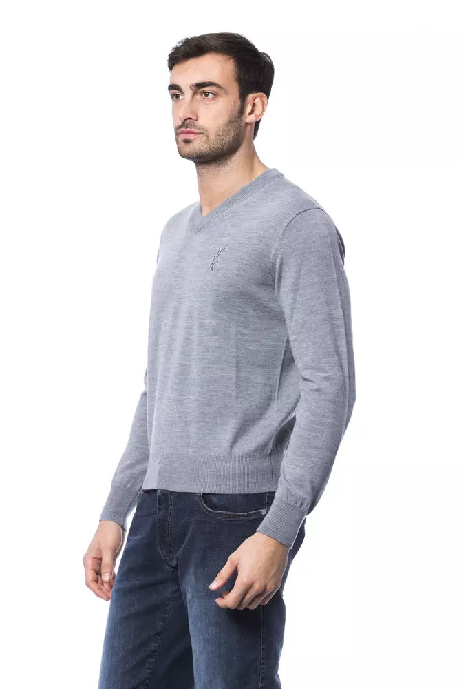 Grauer Herrenpullover aus Merinowolle