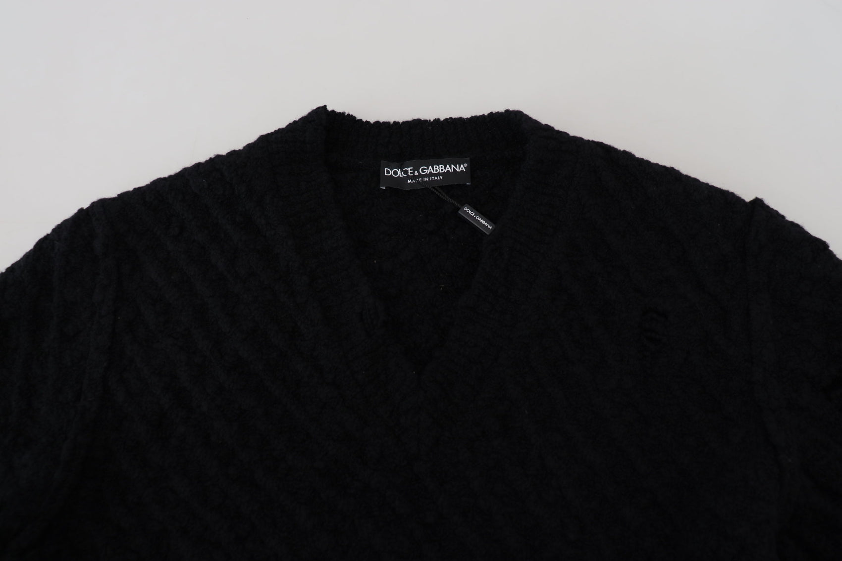 Eleganter schwarzer Pullover aus Wollmischung mit V-Ausschnitt