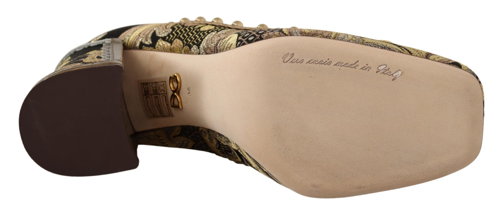 Eleganti décolleté in broccato jacquard dorato