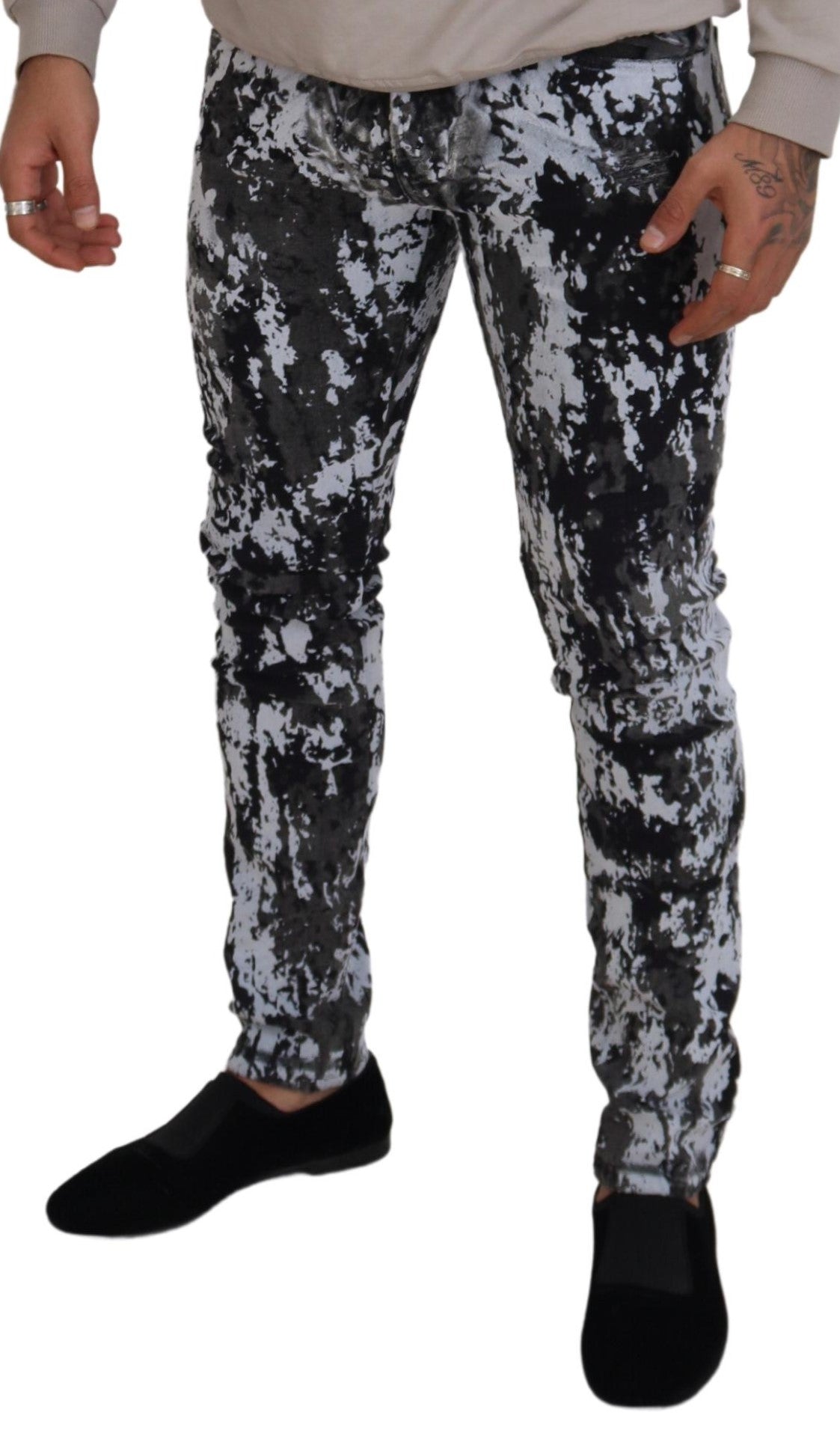 Mehrfarbiges Tie-Dye-Denim-Spektakel