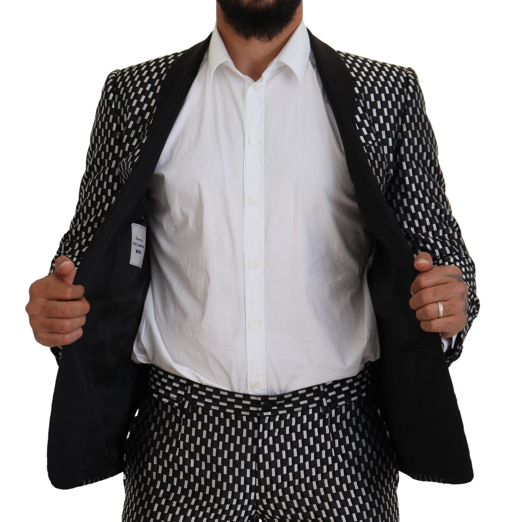 Elegante abito slim fit in misto seta nera