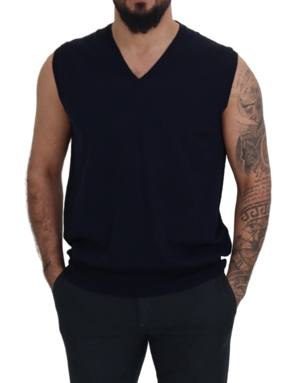 Elegantes schwarzes ärmelloses Tanktop mit V-Ausschnitt