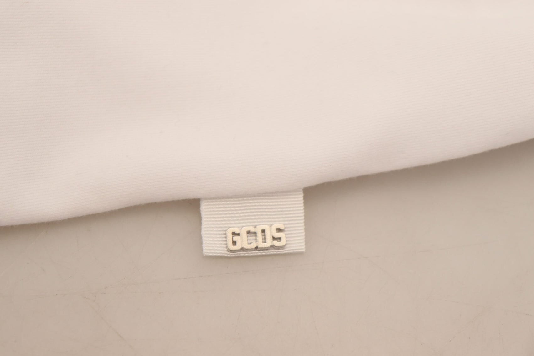 Atemberaubendes authentisches GCDS-Baumwoll-T-Shirt