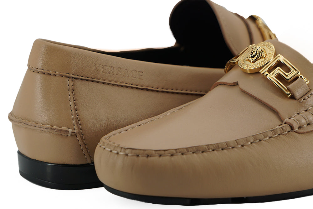 Exquisite Medusa Goldfarbene Lederloafer