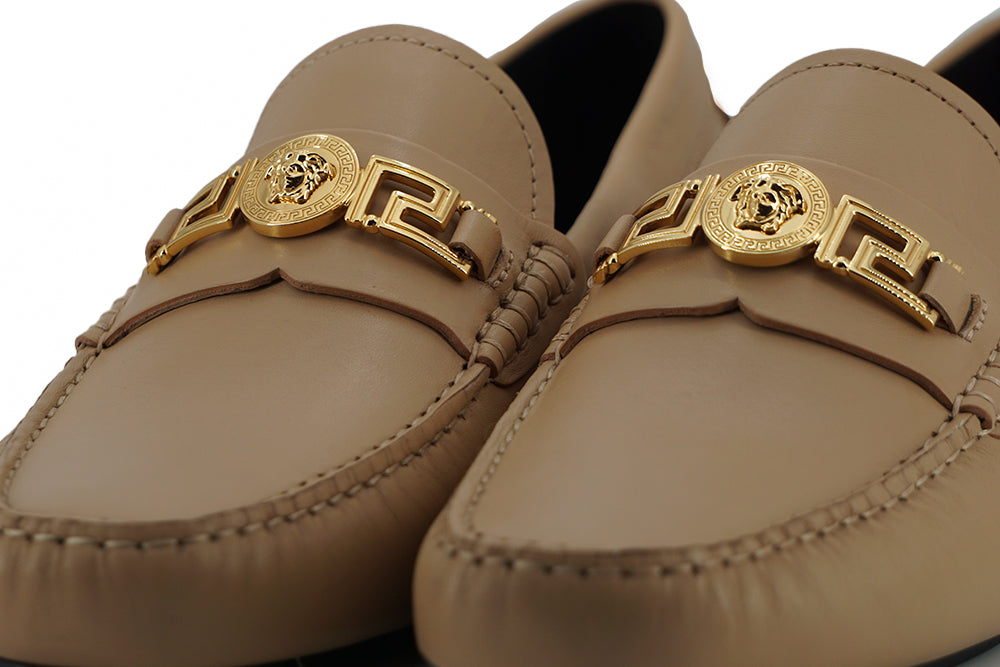 Exquisite Medusa Goldfarbene Lederloafer