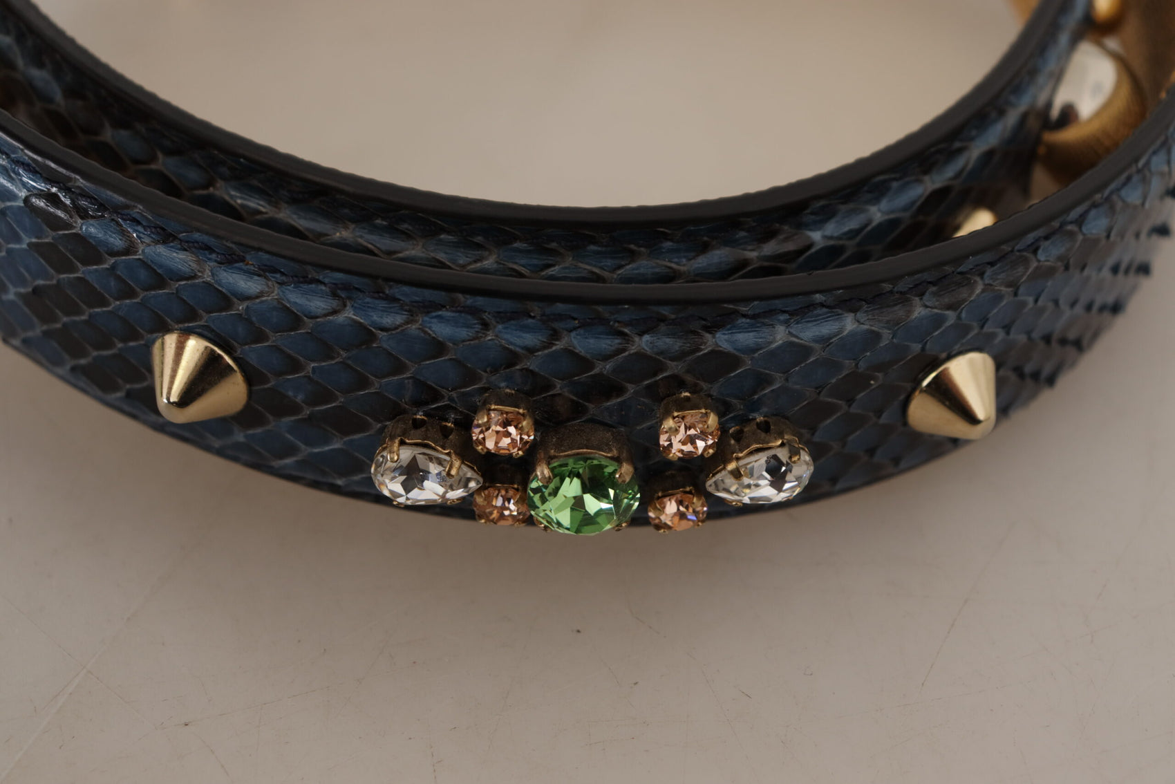 Eleganter Schultertaschengurt aus Leder in Blau