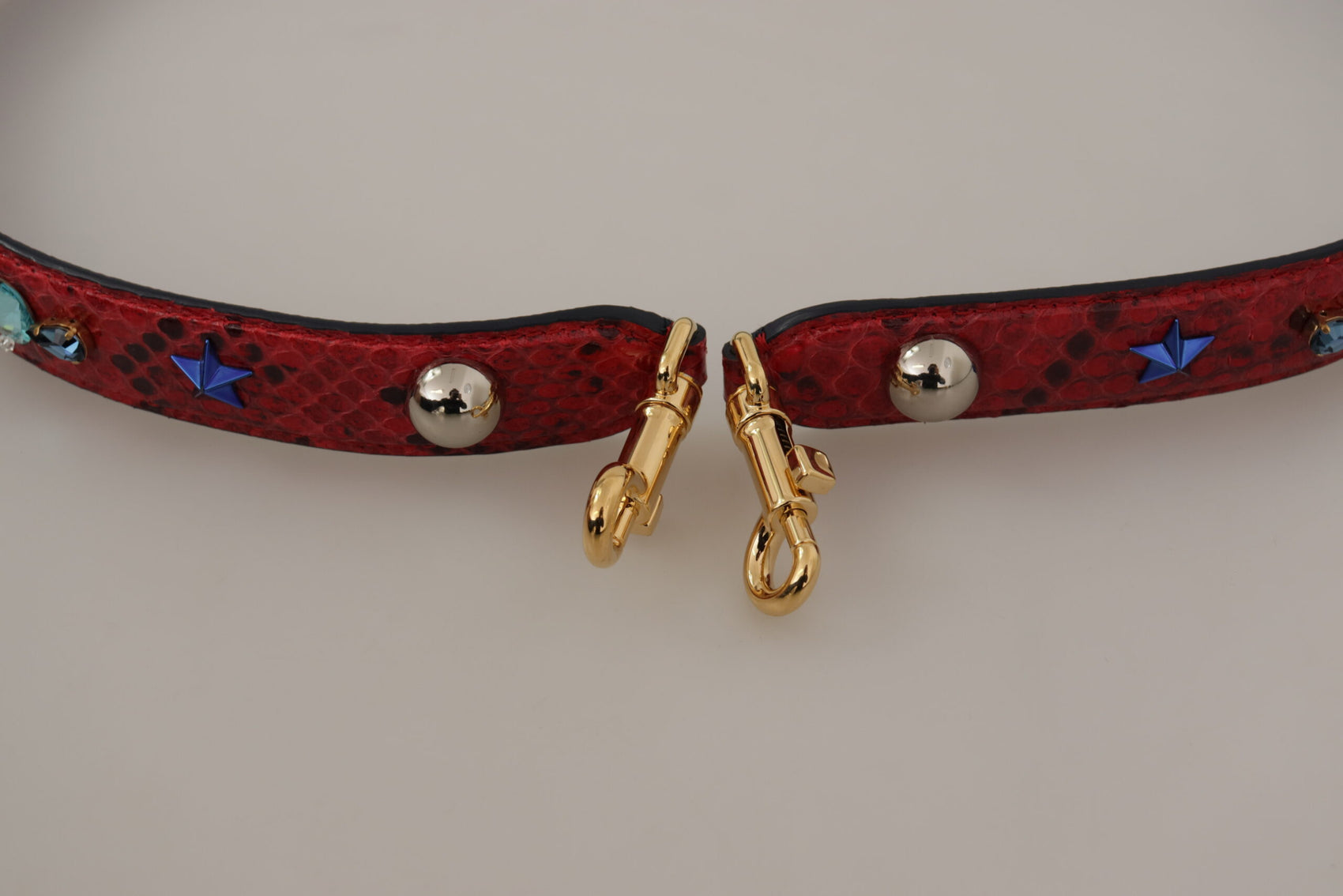 Schicker roter Schultergurt aus Pythonleder