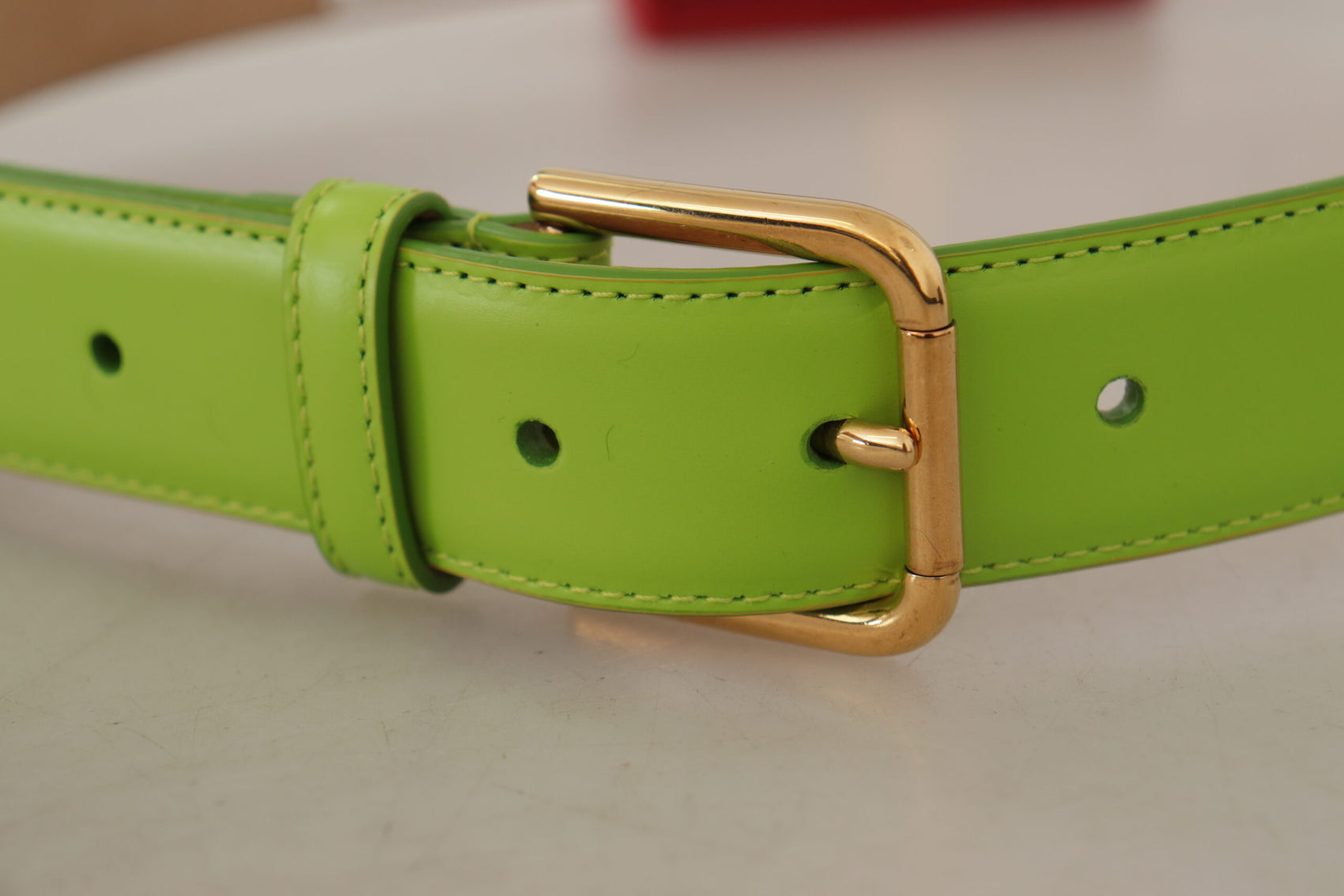 Edler Ledergürtel mit Mini-Taschen-Accessoire