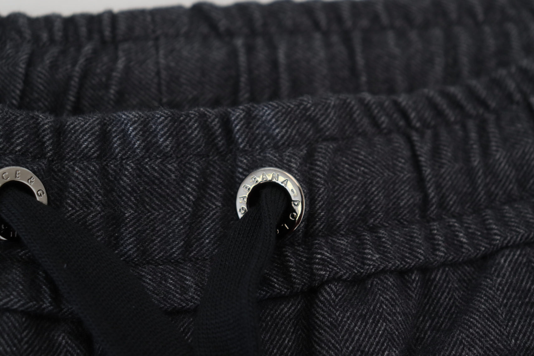 Elegante, konische Jeanshose in Blau
