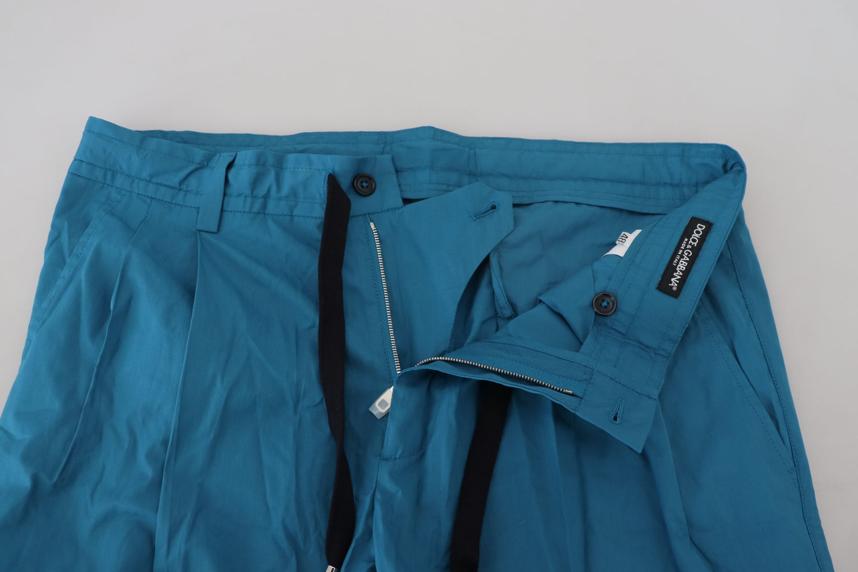 Lässige blaue Chinohose