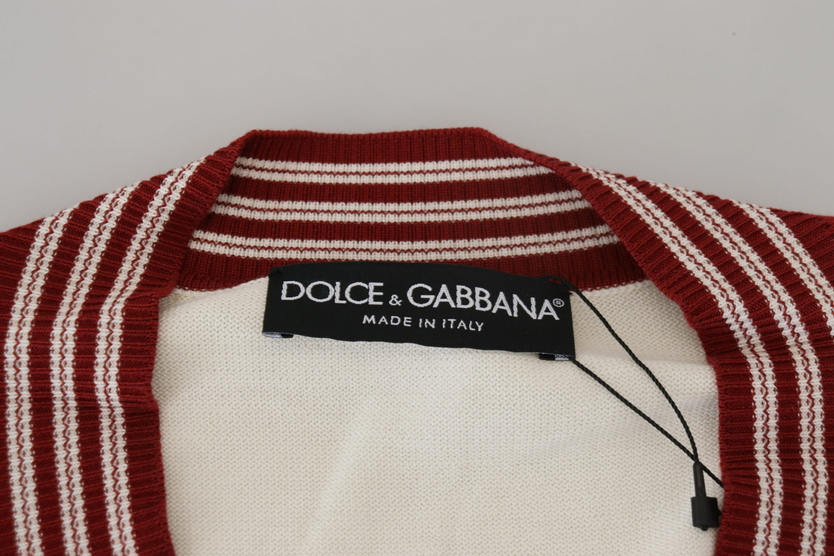 Maglione in cotone e seta bianco sporco con scollo a V
