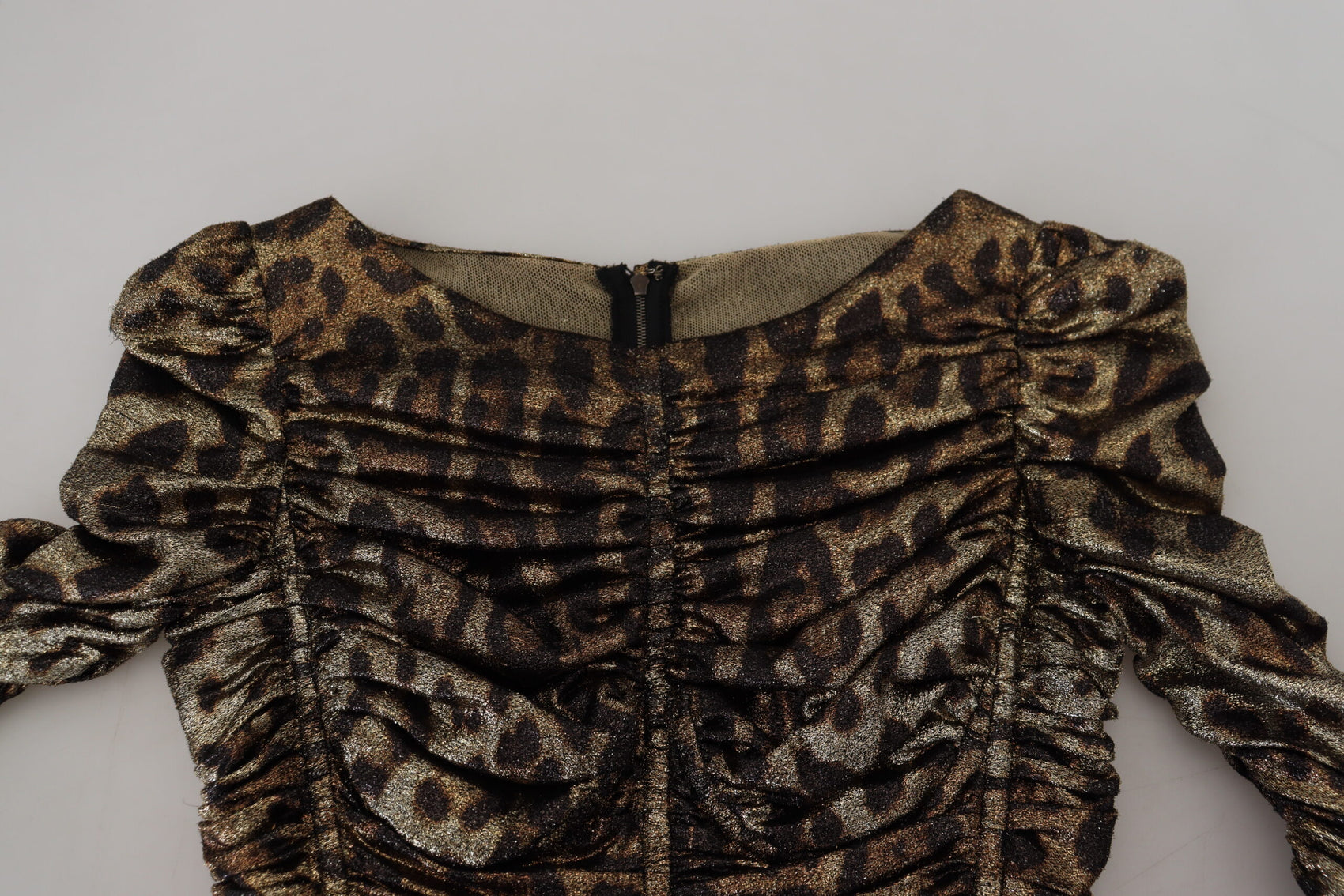 Elegante abito midi aderente con stampa leopardata
