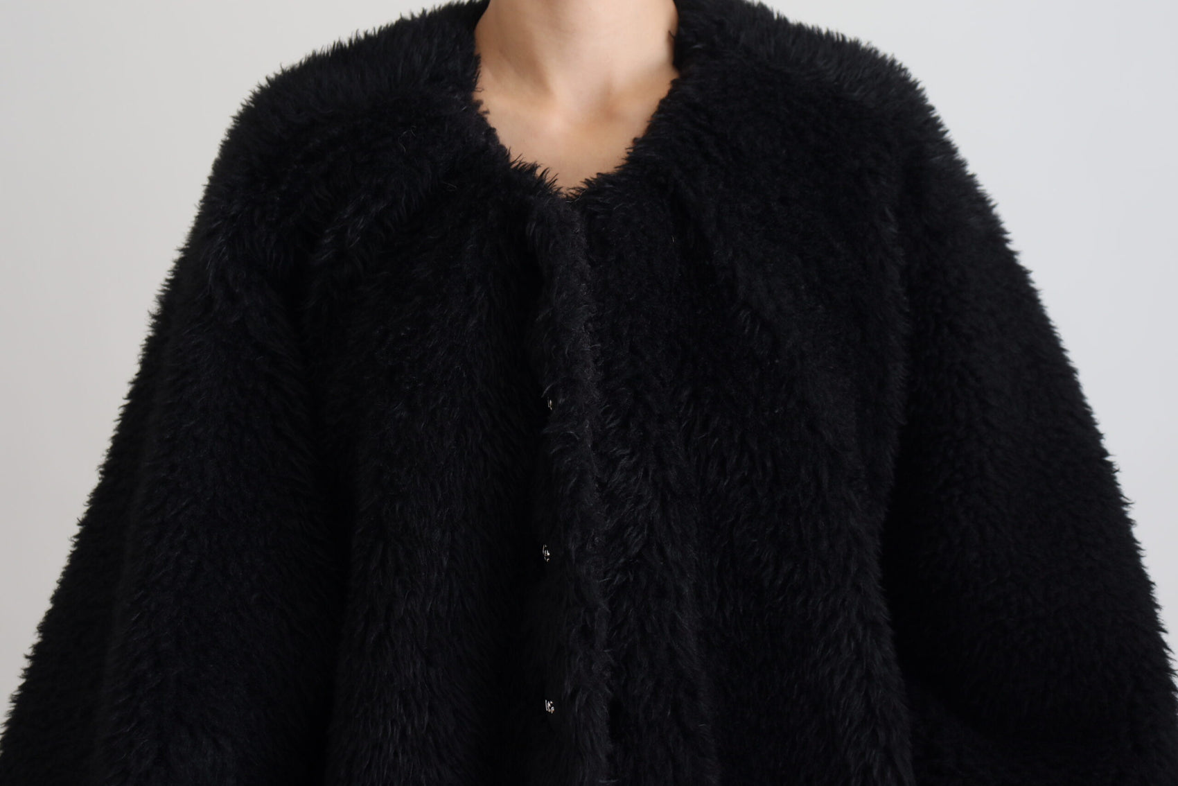 Elegante soprabito in misto cashmere nero