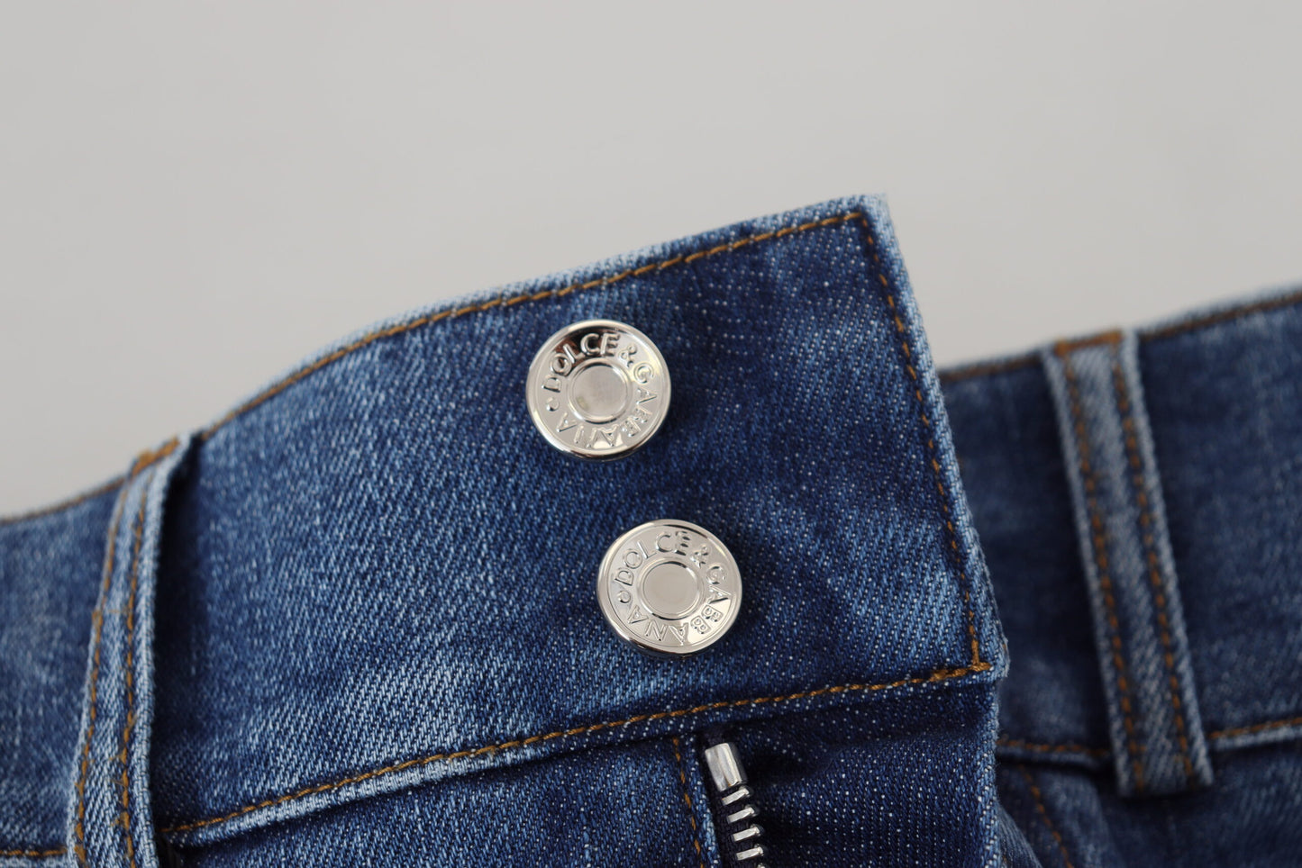 Eleganti jeans blu a vita alta