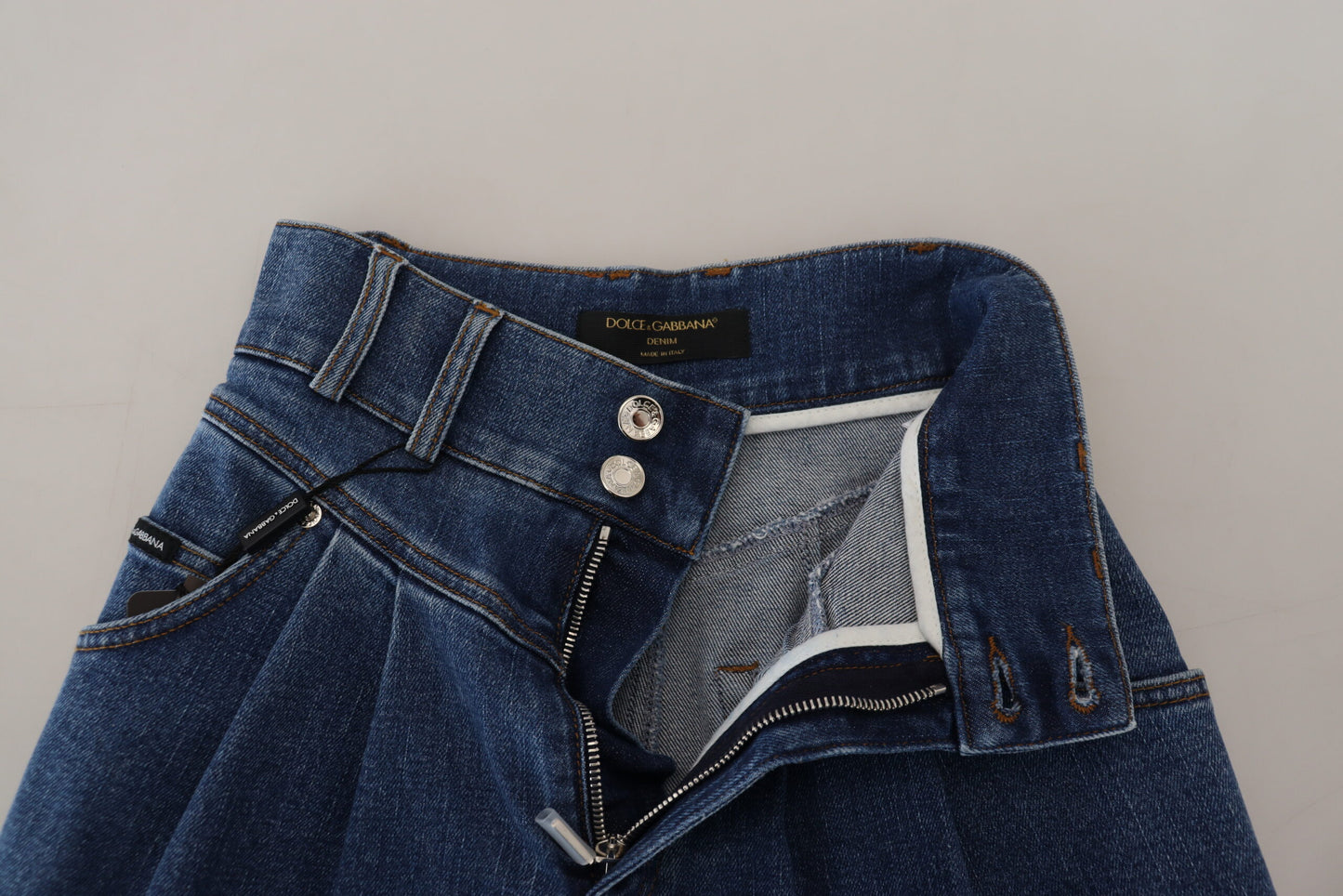 Eleganti jeans blu a vita alta