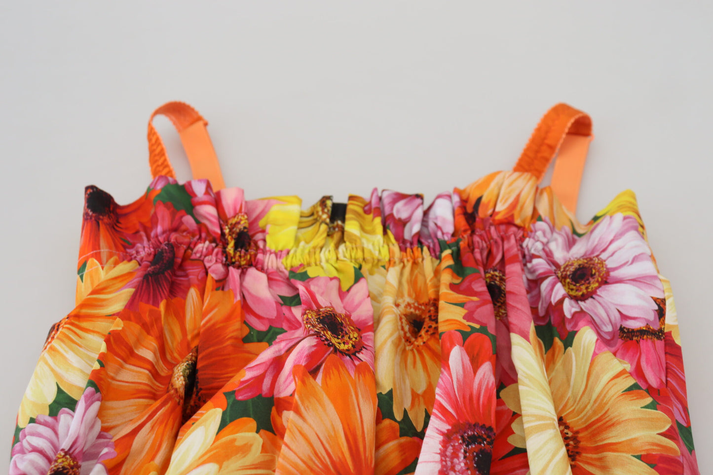 Ärmelloses Crop-Top mit floraler Eleganz
