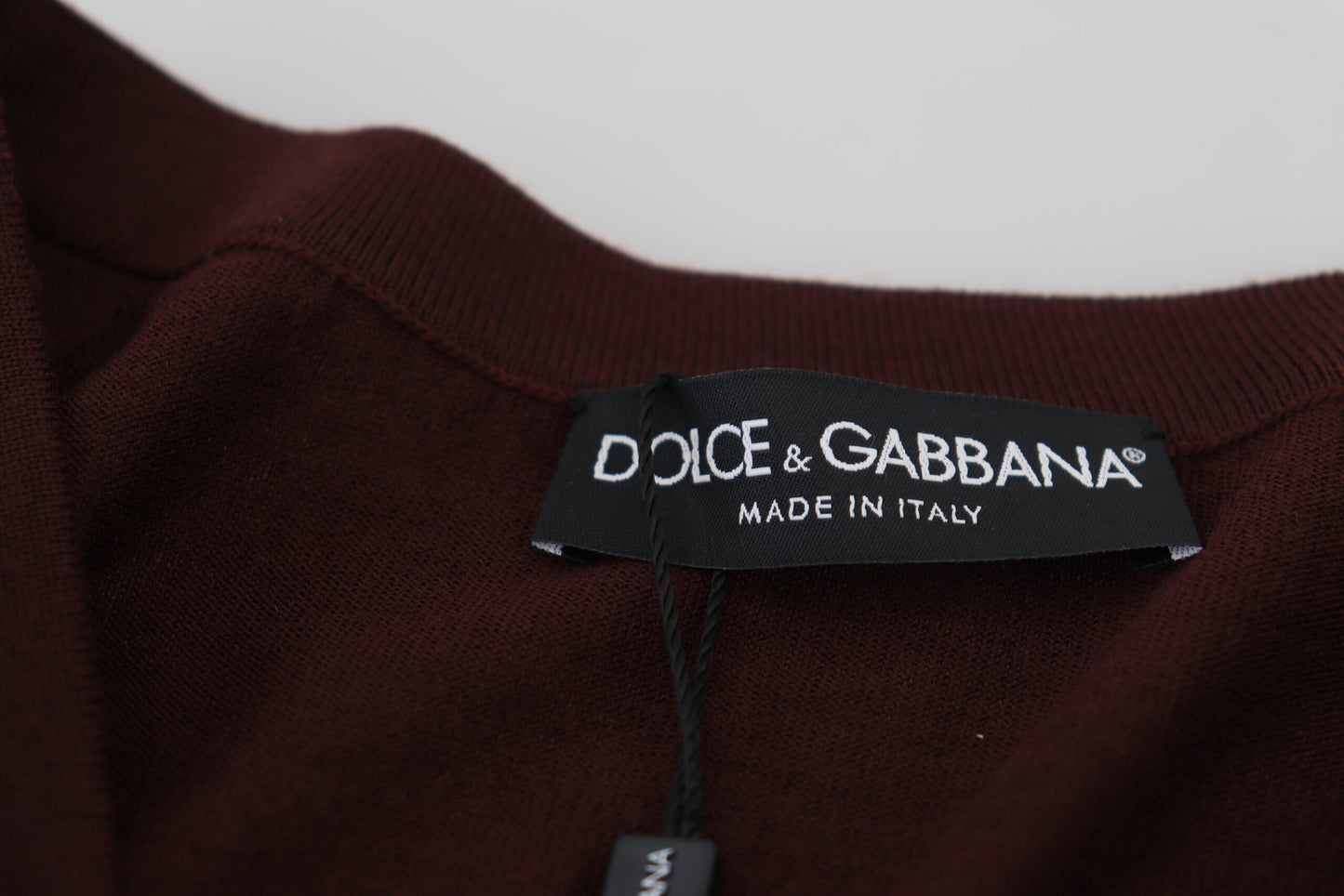 Cardigan in lana con scollo a V color castagna chic