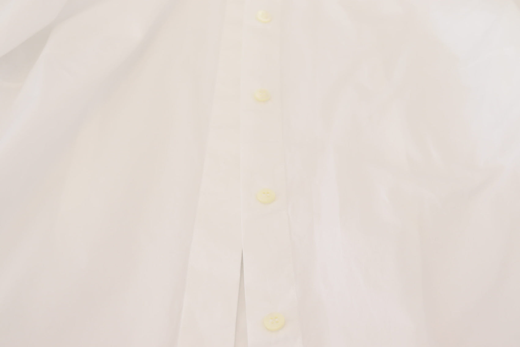 Elegantes weißes Baumwoll-Top mit Knopfleiste